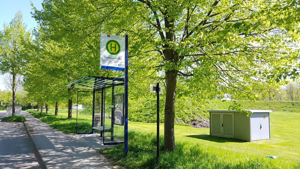 PEMATRA Ferienwohnungen Ostseestrasse 2 Lübeck Buitenkant foto