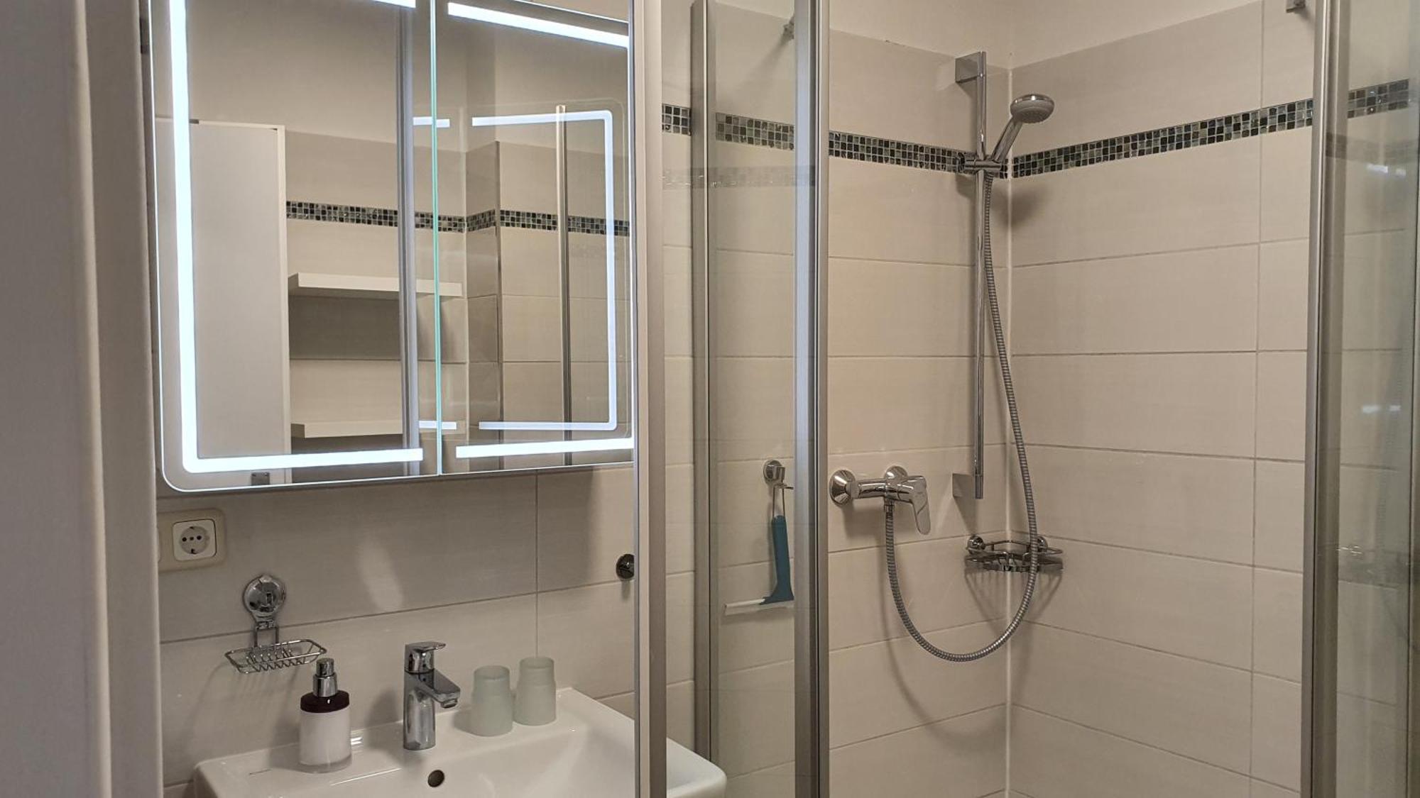 PEMATRA Ferienwohnungen Ostseestrasse 2 Lübeck Kamer foto